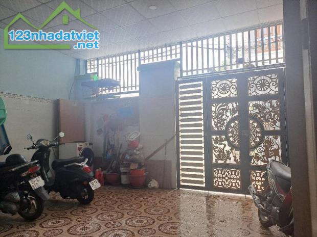 Bán nhà Võ Thị Thừa Q12, 82m2, 3 Phòng ngủ, ngang 7m, nở tiền, Đ. 3m giá chỉ 4.x tỷ - 3