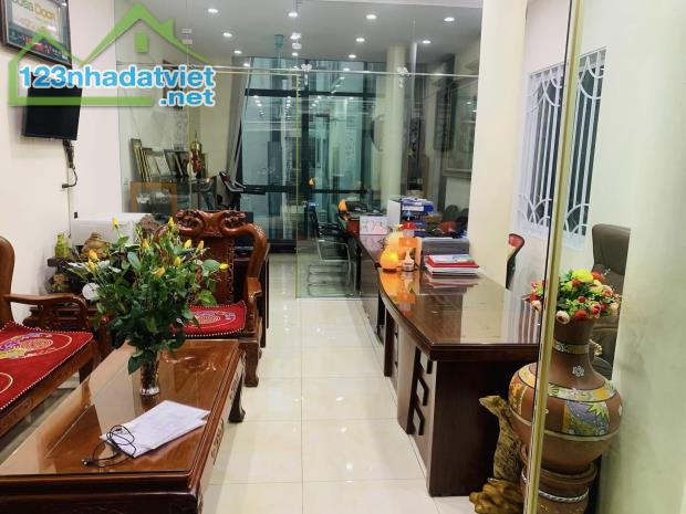 Cần bán gấp nhà phố Nguyễn Khang 60m2, 6T, mt 6m, thang máy, ô tô vào nhà, kinh doanh, - 3