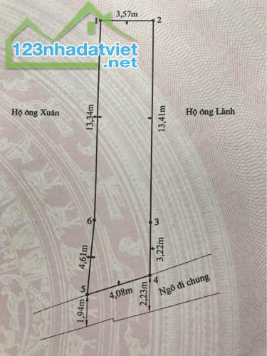 Bán nhà ngõ 135 Hàng Kênh, diện tích 63m 2.5 tầng GIÁ 2.85 tỉ có sân cổng riêng