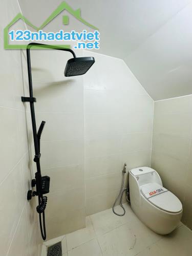 Bán nhà 1 trệt 1 lầu 35m2 SHR thổ cư (P. Quang Vinh) chỉ 1,7 tỉ