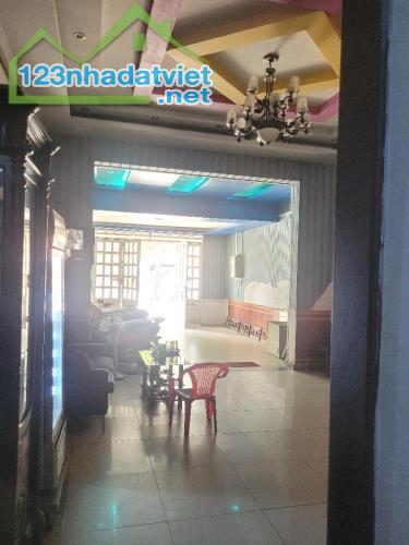 BÁN KHÁCH SẠN 5 TẦNG MẶT TIỀN TÂN THỚI HIỆP QUẬN 12 - 143M2, NGANG 5M - 18 PHÒNG, DÒNG - 2