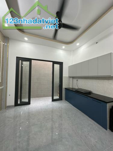 SIÊU PHẨM NHÀ ĐẸP 3 TẦNG - 56M2(4x14) - Đ.SỐ 16 -LÊ TRỌNG TẤN -HẺM 5M THÔNG. CHỈ 6 TỶ XX - 3