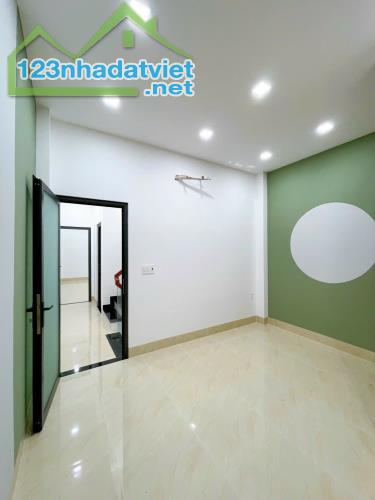 Bán nhà 2 lầu hẻm 9 phạm ngọc hưng thổ cư hoàn công 48m2 4pn lộ 4m ô tô tới nhà giá 3.3 tỷ - 2