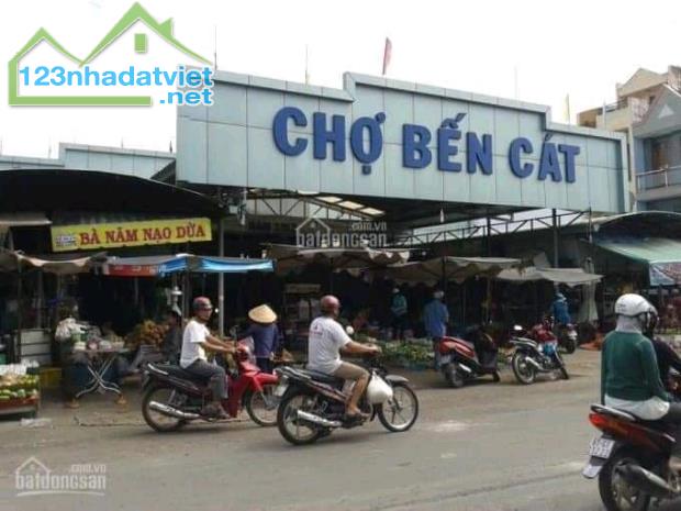 Chủ cần tiền bán gấp lô đất 2 mặt tiền ngay khu phố 5 thành phố bến cát