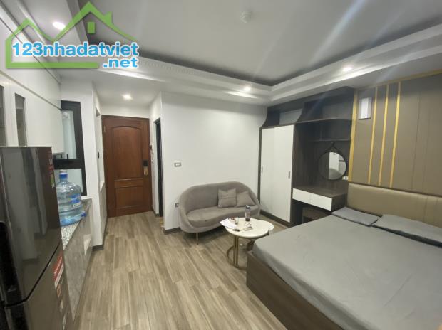 Cho thuê Căn Apartment giá rẻ tại Ngõ 193 Trích Sài, Tây Hồ. Ban công View hồ. Chỉ 5.5tr - 1