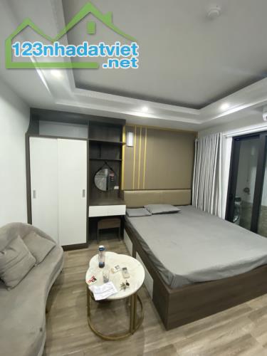 Cho thuê Căn Apartment giá rẻ tại Ngõ 193 Trích Sài, Tây Hồ. Ban công View hồ. Chỉ 5.5tr - 3