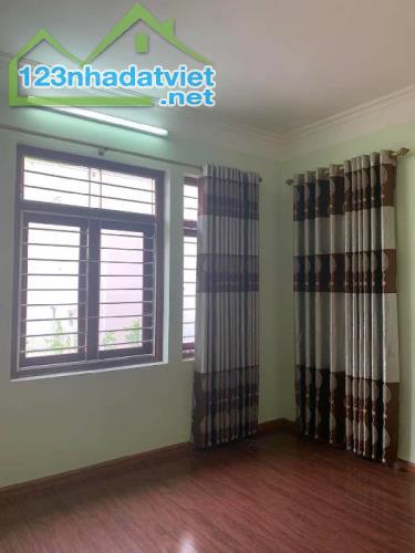 Phân Lô-Ô Tô Chạy Vòng Quanh-Nhà 3 Tầng-Thị Trấn-Đông Anh-DT 156m²-MT 8m-Giá Đầu Tư