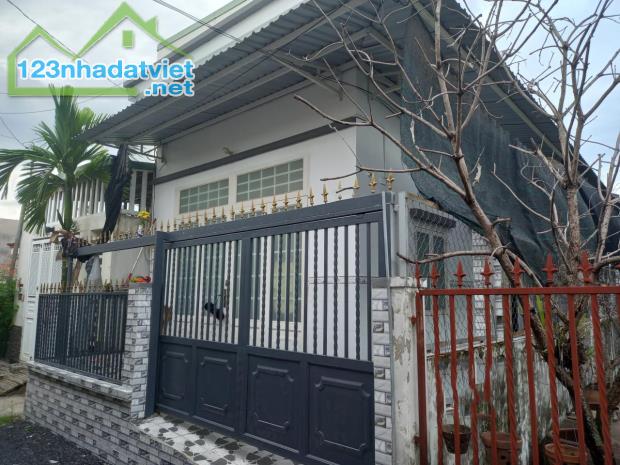 Bán dãy trọ An Phú Đông 9 Q12, 106m2, N6m, 120tr/năm giá giảm 4.x tỷ - 4