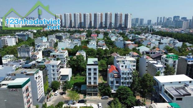 Mặt tiền kinh doanh — Ngay The Sun Avenue — Mai Chí Thọ Quận 2 — 342 m2 — 18x19m — 52 tỷ