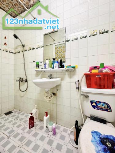 NHÀ HOÀNG HOA THÁM - BÌNH THẠNH - NHÀ MỚI TINH  - SỔ NỞ HẬU - 2 TẦNG 62M2 -2PN - 2WC - - 1