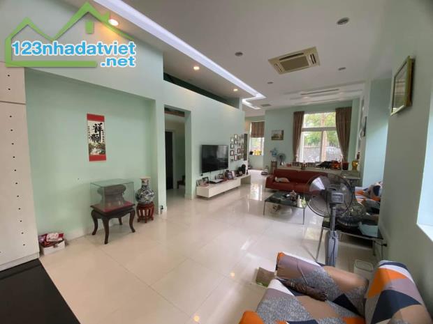 Nhà Đẹp Quận Hai Bà Trưng, Phố Trương Định, 95m x 5T. Giá hơn 28 tỷ - 1