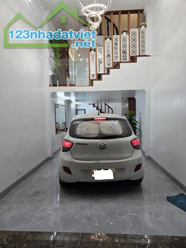 BÁN NHÀ TÔ VĨNH DIỆN THANH XUÂN PHÂN LÔ GARA Ô TÔ 2 MẶT NGÕ, 40M2, 5T