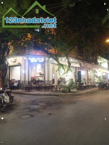Cho thuê Biêt thự sân vườn Nguyễn Thị Định, Cầu Giấy, Hà Nội: 108m2x5 tầng; Mặt tiền: 20m