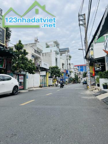 Nhà đường Oto 8m, Ngang 9x15 [HIẾM}, Cấp 4 - gần Trương Đình Hội, giá 5.6 tỷ