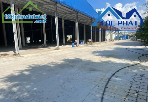 Cho thuê kho xưởng 4.200m2 giá chỉ 180 triệu -Thiện Tân-Vĩnh Cửu-Đồng Nai - 1