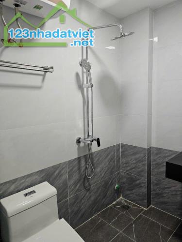 Siêu Hot..! Nhà LÔ GÓc 45m2, Ô TÔ tải đỗ Cửa, Cạnh Nhà Văn Hóa, 15p ra ĐH Phenikaa Giá chỉ - 4