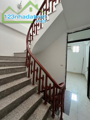 NHÀ ĐẸP YÊN XÁ, HAI THOÁNG, 33Mx4 TẦNG, CHỦ CẦN BÁN GẤP, NHỈNH 4,5 TỶ - 2