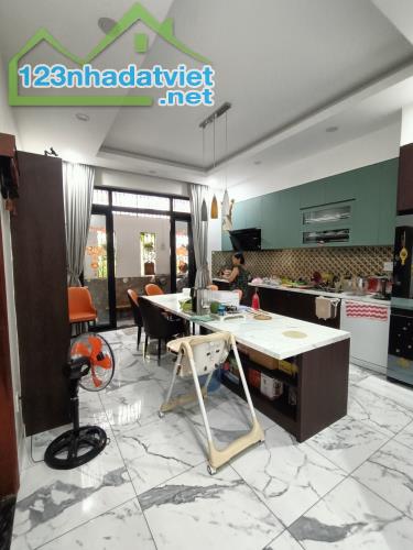 Biệt Thự, 172m2, Ngang 8m, 3 Tầng, Đường Nguyễn Oanh, Phường 17, Q. Gò Vấp - 4