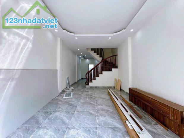 CẦN BÁN GẤP NHÀ 40M2-Ô TÔ ĐỖ CÁCH 1 NHÀ-100M RA CẦU ĐẠI THÀNH - 3