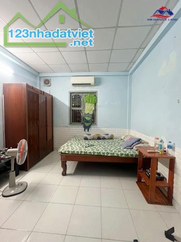 HẺM XE HƠI TRÁNH NHAU - TIỆN KINH DOANH - 30M RA ĐƯỜNG CHÍNH - 62M2 - TRUNG TÂM QUẬN 8 - N - 4