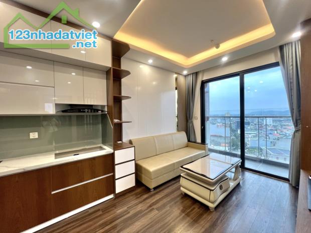 Cho thuê căn hộ 2 ngủ lô góc xịn xò tại chung cư Hoàng Huy Commerce, giá 13 triệu - 4