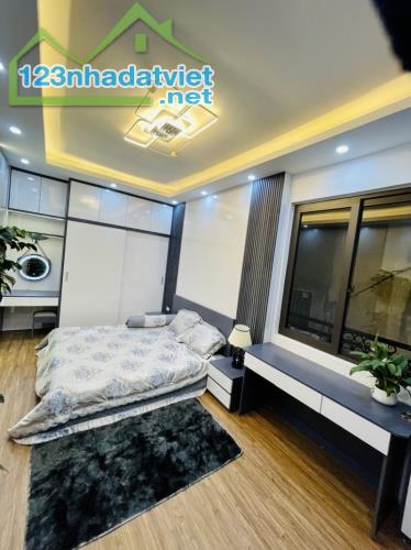 Bán nhà phố Giải Phóng 50m2*5 tầng, MT 4m, giá 4 tỷ - 2