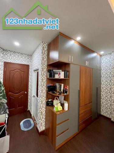 🍀 Nhà 5 tầng Hẻm 12 mét Vườn Lài, 4x12m, 3 phòng ngủ 🍀