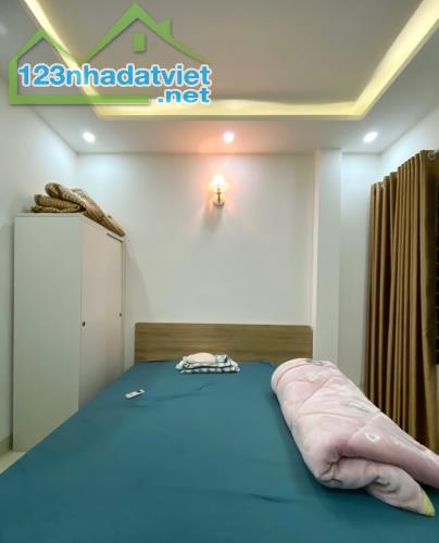 Nhà Đại Mỗ 36m2, 4 tầng, nhà dân xây, đủ công năng, tặng nội thất, oto đỗ cổng giá 4.65 tỷ - 4