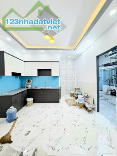 Nhà góc 2mt hẻm 310 Chiến Lược,Bình Trị Đông A,Bình Tân dt 56m2 1 lầu 2pn 3wc giá 4ty450 - 3