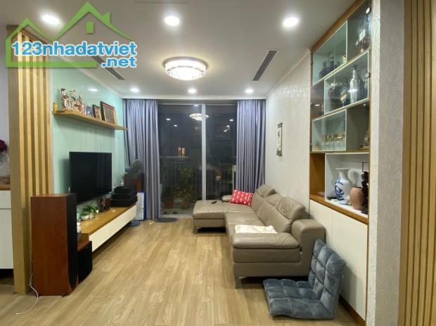 Bán CHCC Tòa A1 Vinhomes Gardenia mặt đường Hàm Nghi, DT 75m2 view Bể bơi - 3