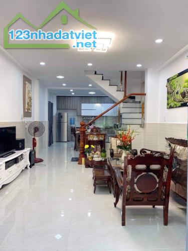 Nhà 3 tầng gần MT Tạ Quang Bửu P2Q8. Giá 6,28 tỷ TL - 2