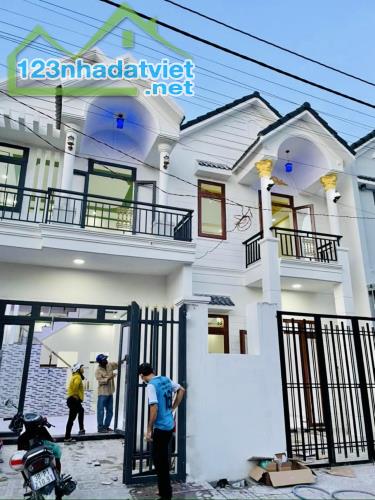 kẹt tiền bán nhanh nhà 1 trệt 1 lầu giá rẻ - 2