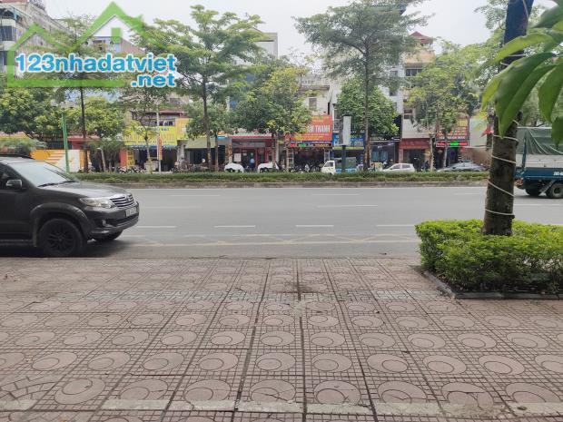 Bán đất Ngô Gia Tự Long Biên, 73m2, MT: 4.5m, đường 6m, SĐCC, 5.65 tỷ