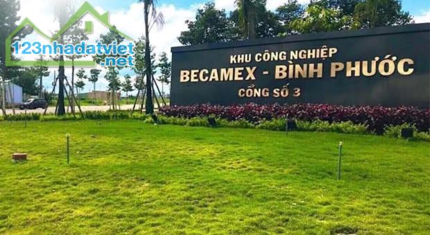 BÁN RẺ GẦN NGAY ĐẤT BECAMEX  MẶT TIỀN ĐÁ MI ĐANG LÊN NHỰA 12M GIÁ 250TR