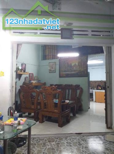 Bán nhà, Hẻm Xe Hơi Tránh Nhau, 80m2, Trường Lưu, Quận 9. Giá 4T.x TL