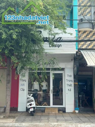 CHÍNH CHỦ SANG NHƯỢNG SHOP QUẦN ÁO Địa chỉ: 311 Đ. 30 Tháng 4, Phường Rạch Rừa, Thành phố - 4