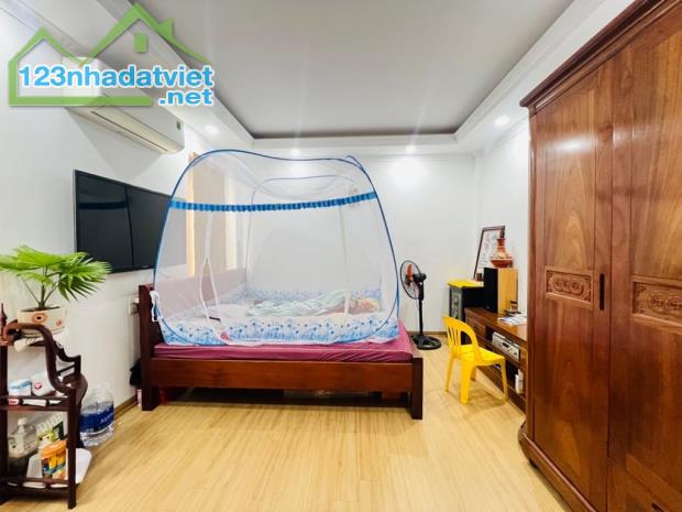 Ô tô tránh 45m, Ngõ 2.5m, Dân xây ở ngay bán nhà Hồ Đắc Di-0946383428