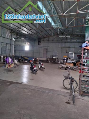 Cho thuê kho xưởng tại Hồng Vân, Thường Tín, Hà Nội. Diện tích 500m khung thép hộp, tường - 2