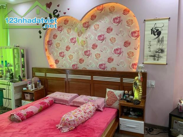 Nhà 4 Tầng, 4m05x18m, Chỉ 11 Tỷ 5, MT Lê Văn Lương, P Tân Hưng, Quận 7 - 1