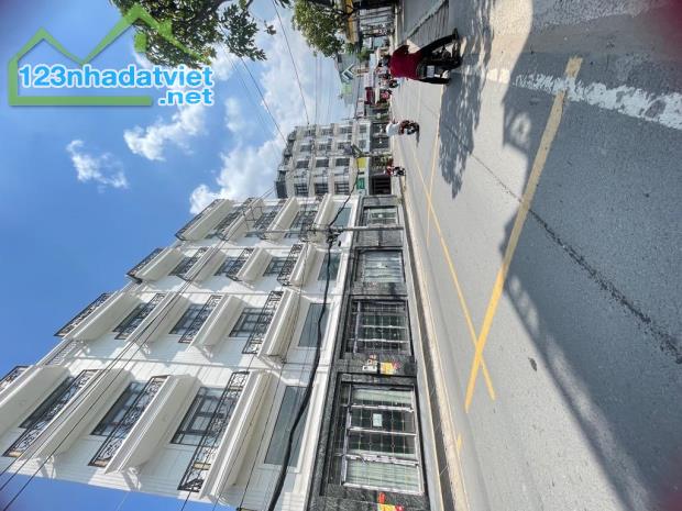 VỊ TRÍ KINH DOANH - ĐƯỜNG 8M THÔNG 1/ TÔ NGỌC VÂN QUẬN 12 - 84M2, 3 TẦNG - KHU PHÂN LÔ - 4