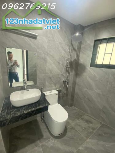 Bán Nhà Ngõ 10 Láng Hạ 34m 2T MT5.2 Giá 4.5 tỷ Ba Đình - 2