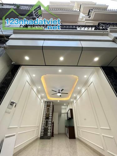 Bán nhà Hạ Hội, Đan Phượng. 31m2*5T hiện đại, Ôtô tải cách 20m. 300m đến Phố Hoa Tây Tựu