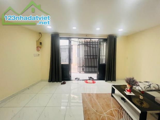 Bán Nhà Gò Vấp, Nguyễn Văn Nghi, Ngay Chợ Gò Vấp, 60M², 3 Tầng BTCT, 4 Pn, Hơn 5 Tỷ - 1