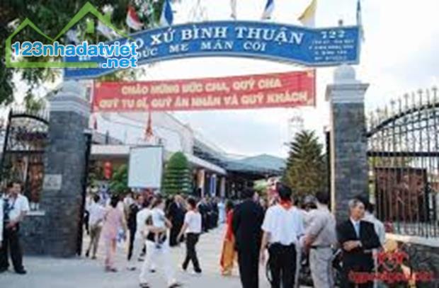 Bán 2 căn nhà mặt tiền KD Kênh Nước Đen, BHH, Bình Tân, 104m2, 2 tầng, ngang 8m - 3