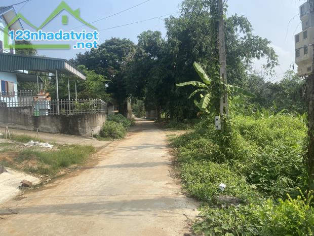 Bán lô đất 171m2 tổ 16, phường Tân Hoà, Tp. Hoà Bình. Hoà Bình