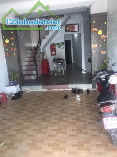 bán nhà cấp 4 mặt tiền Phú Trung gần chợ gas đông dân Vĩnh Thạnh Nha Trang 0985451850 - 2