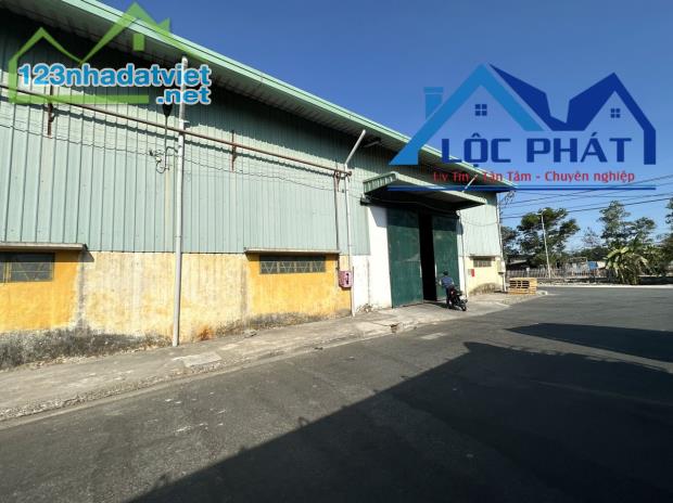 Cho thuê kho KCN Long Bình 1.200 m2 chỉ 55k/m2 Biên Hòa Đồng Nai - 1