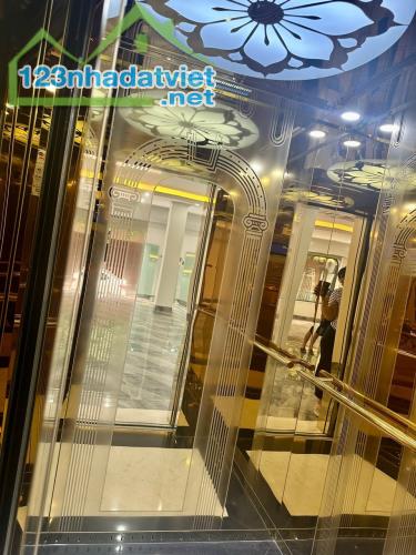 Cho thuê Biệt thự Văn Phú 225m2 x 4 tầng nhà mới thông sàn thang máy 55 triệu 0903409888