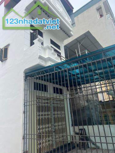 Bán nhà 2 tầng ngõ phố An Ninh, ph Quang Trung, TP HD, 65m2, 3 ngủ, 15m2 sân cổng, 2.45 tỷ - 1