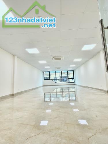 Chính chủ cho thuê cả nhà đẹp mới, VP, Kinh doanh - 122m2; 4T; Mai Hắc Đế - 33 Tr